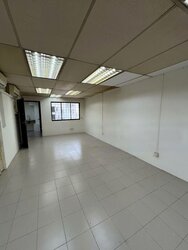 Macpherson Road (D13), Office #452058151